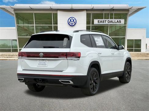 New 2026 Volkswagen Atlas SE image 4