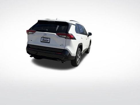 Used 2025 Toyota RAV4 SE AWD/4WD image 5