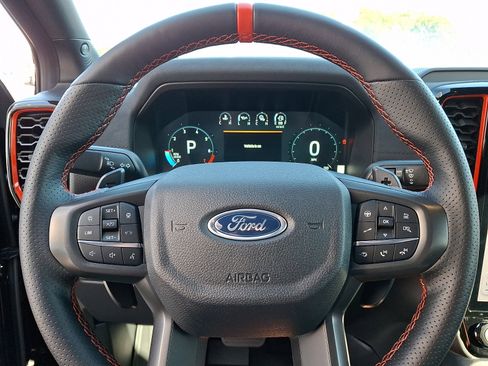 Used 2025 Ford Ranger Raptor AWD/4WD image 19
