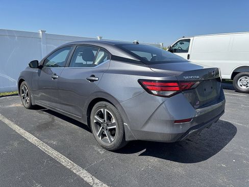 Used 2025 Nissan Sentra SV FWD image 4