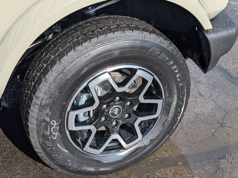 New 2025 Ford Bronco Outer Banks image 18