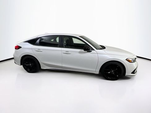Used 2023 Honda Civic Sport image 4