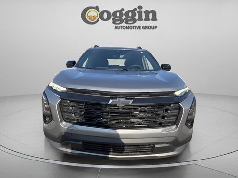 New 2026 Chevrolet Equinox LT w/ Convenience Package II FWD image 8