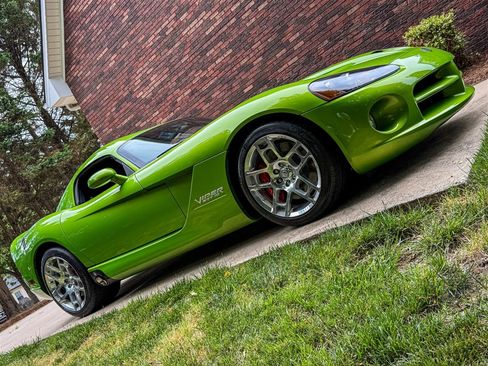 Used 2008 Dodge Viper SRT-10 RWD image 32