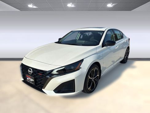 New 2025 Nissan Altima 2.5 SR w/ SR Premium Package image 1