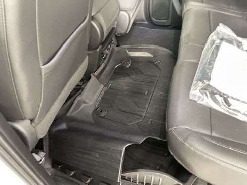 Used 2020 GMC Sierra 2500 SLT image 34