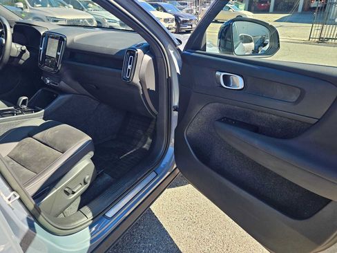 Used 2023 Volvo XC40 Recharge Plus w/ Protection Package Premier AWD/4WD image 10