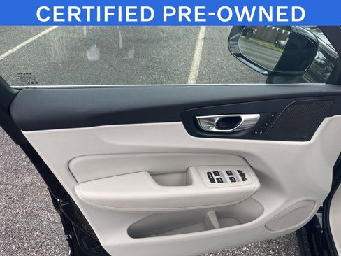 Certified 2023 Volvo XC60 B5 Ultimate w/ Climate Package AWD/4WD image 11