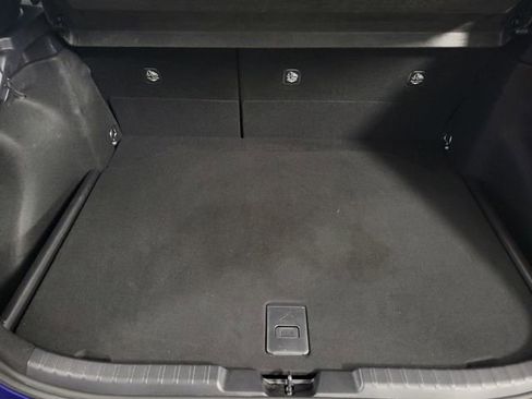 Used 2024 Toyota Corolla SE image 26