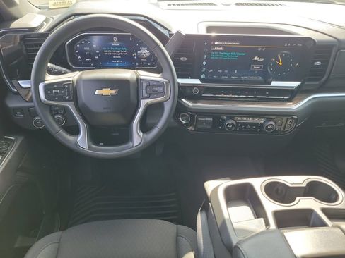 Used 2026 Chevrolet Silverado 1500 LT RWD image 4