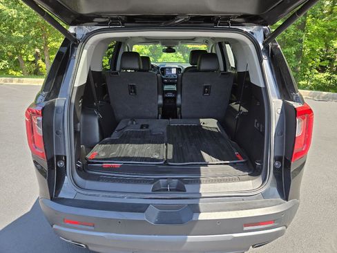 Used 2020 GMC Acadia AT4 w/ Driver Alert Package II AWD/4WD image 9