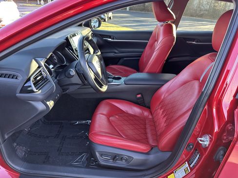 Certified 2022 Toyota Camry SE image 16