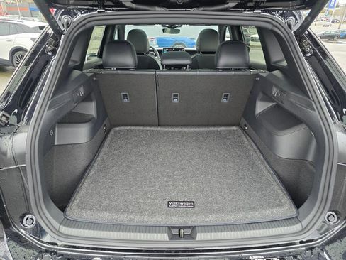 New 2026 Volkswagen Tiguan SE R-Line image 15