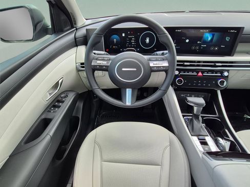 New 2026 Hyundai Tucson SEL FWD image 12