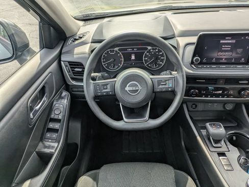 Used 2024 Nissan Rogue SV AWD/4WD image 27