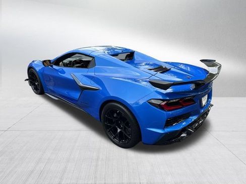 Used 2024 Chevrolet Corvette Z06 w/ Z07 Performance Package RWD image 16
