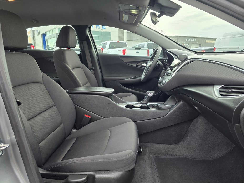 Used 2024 Chevrolet Malibu LT FWD image 15