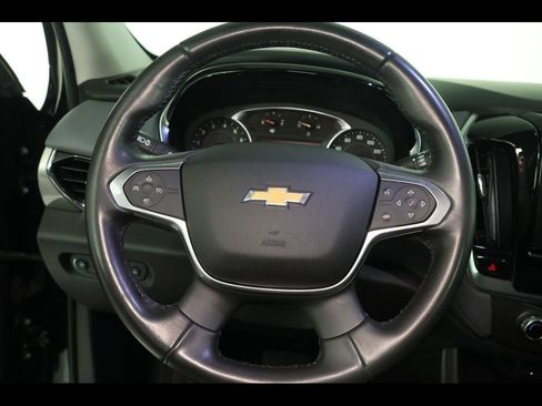 Used 2018 Chevrolet Traverse LT AWD/4WD image 19