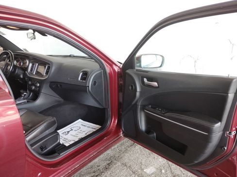 Used 2019 Dodge Charger SXT w/ Leather Interior Group RWD image 10