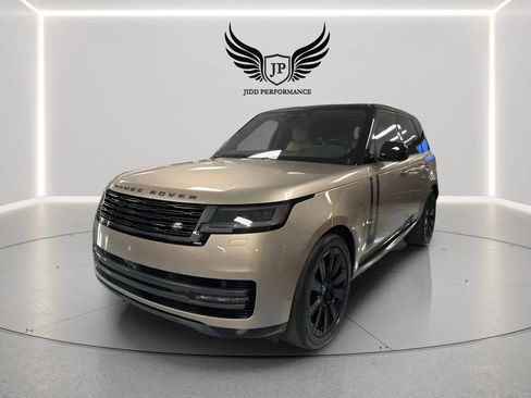 Used 2023 Land Rover Range Rover SE AWD/4WD image 3