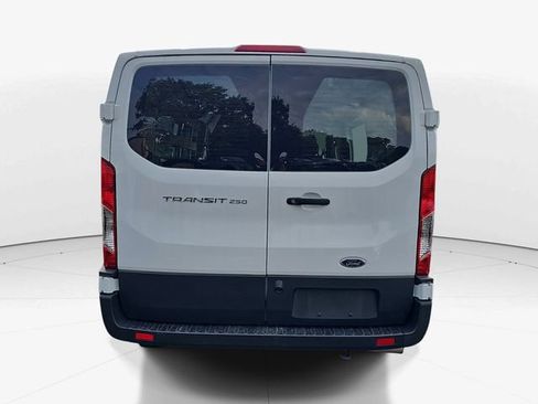 Used 2025 Ford Transit 250 Low Roof w/ Exterior Upgrade Package RWD image 4