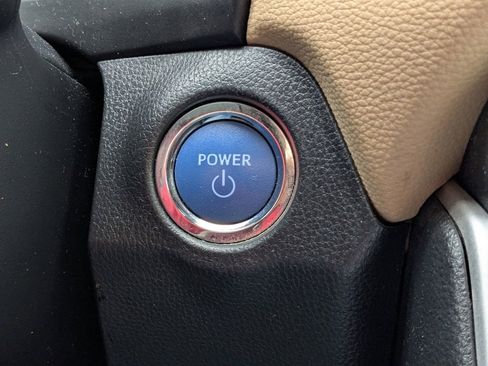 Used 2022 Toyota RAV4 XLE image 29