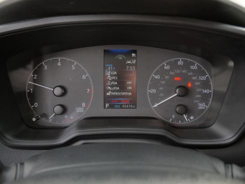 Certified 2024 Toyota Corolla LE image 22