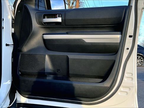 Used 2018 Toyota Tundra SR5 image 42