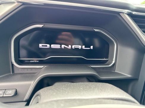 Used 2022 GMC Sierra 1500 Denali w/ Denali Reserve Package AWD/4WD image 10