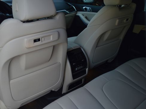 Used 2020 BMW X5 xDrive40i w/ Convenience Package AWD/4WD image 29