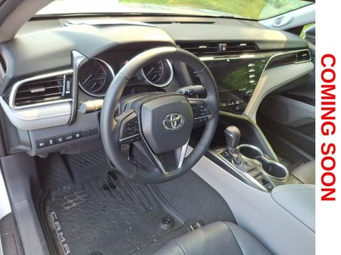 Used 2018 Toyota Camry XLE w/ Audio Package FWD image 10
