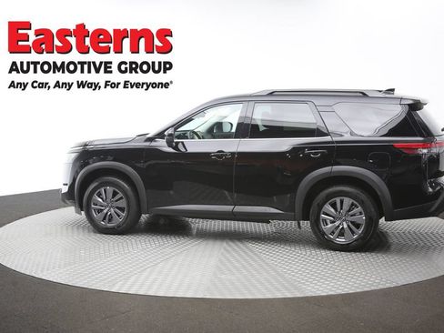 Used 2025 Nissan Pathfinder SV FWD image 63