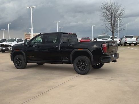 New 2026 GMC Sierra 2500 AT4 w/ AT4 Premium Plus Package AWD/4WD image 7