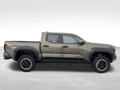 New 2026 Toyota Tacoma TRD Off-Road AWD/4WD image 6