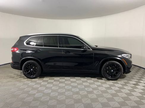 Used 2019 BMW X5 xDrive40i w/ Convenience Package AWD/4WD image 2