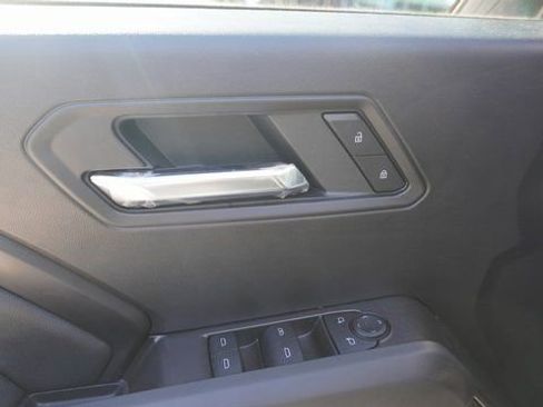 New 2025 GMC Canyon Elevation w/ Convenience Package image 16