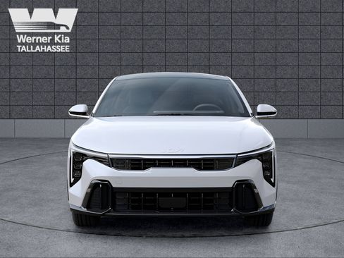New 2025 Kia K4 GT-Line image 2