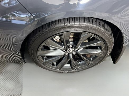Used 2025 Toyota Corolla SE w/ SE Premium Package FWD image 14