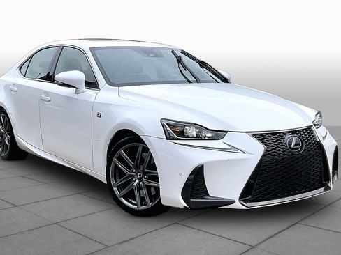 Used 2018 Lexus IS 300 F Sport w/ F Sport Package RWD image 3