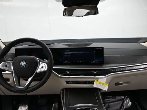 New 2026 BMW X7 xDrive40i AWD/4WD image 14