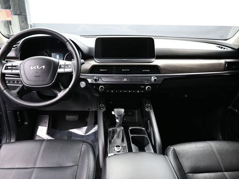 Used 2022 Kia Telluride EX w/ EX Premium Package image 9