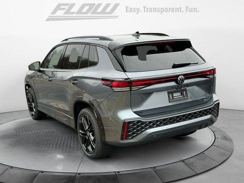 New 2026 Volkswagen Tiguan SE R-Line image 5