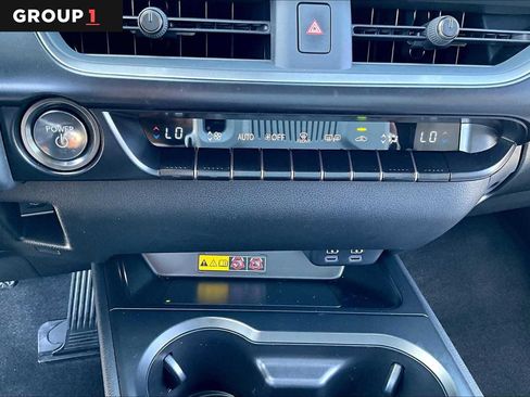 Used 2025 Lexus UX 300h FWD w/ Accessory Package (Z1) image 32