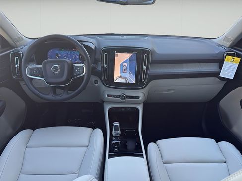 New 2026 Volvo XC40 B5 Ultra w/ Protection Package AWD/4WD image 29