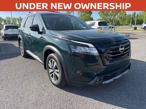 Certified 2023 Nissan Pathfinder SL w/ Lighting Package (N92) image 1