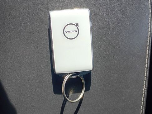 Used 2016 Volvo XC90 T6 Inscription w/ Vision Package image 28