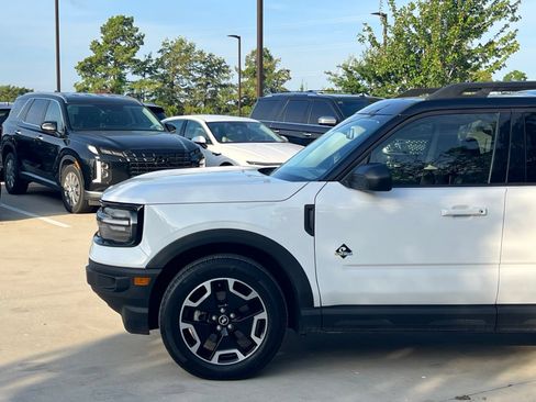 Used 2024 Ford Bronco Sport Outer Banks w/ Tech Package AWD/4WD image 7