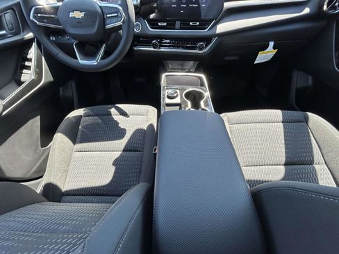 New 2026 Chevrolet Equinox LT w/ Safety and Technology Package FWD image 12