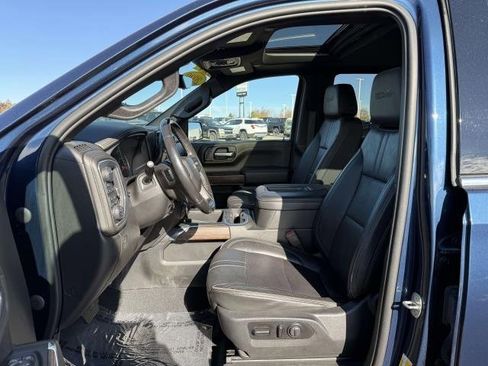 Used 2020 Chevrolet Silverado 1500 High Country w/ Technology Package image 9