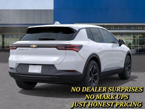 New 2026 Chevrolet Equinox EV LT w/ Comfort Package AWD/4WD image 4
